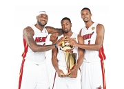 中国队引发争议！，Faker官方宣布表现优异新规赢得满堂喝彩